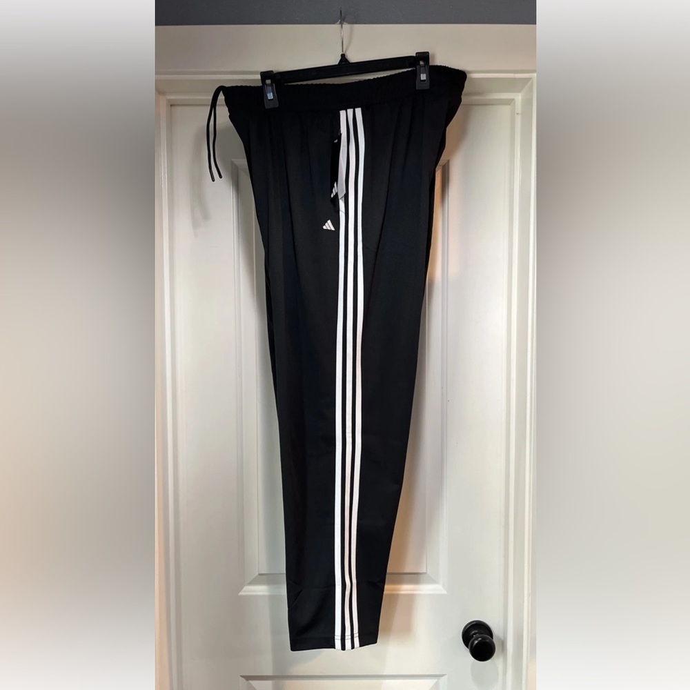 Mens XL Adidas Golf Track Pant Woven Black Sweatpants 3 Stripe New ADVR0957